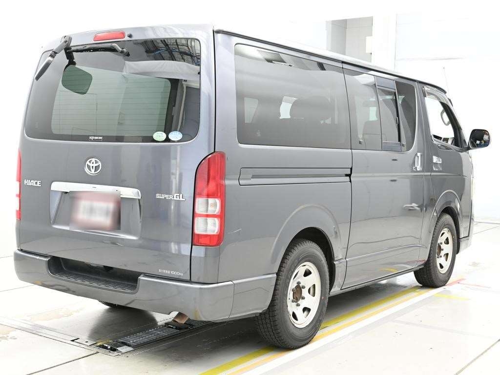 TOYOTA REGIUS ACE
