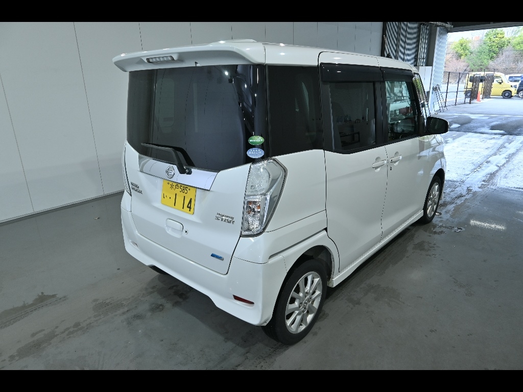 NISSAN DAYZ ROOX
