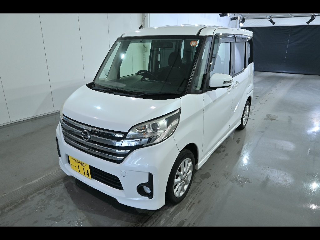 NISSAN DAYZ ROOX