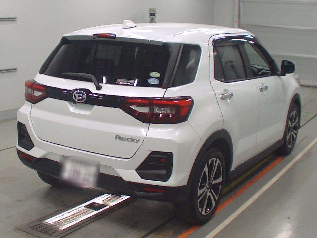 DAIHATSU ROCKY