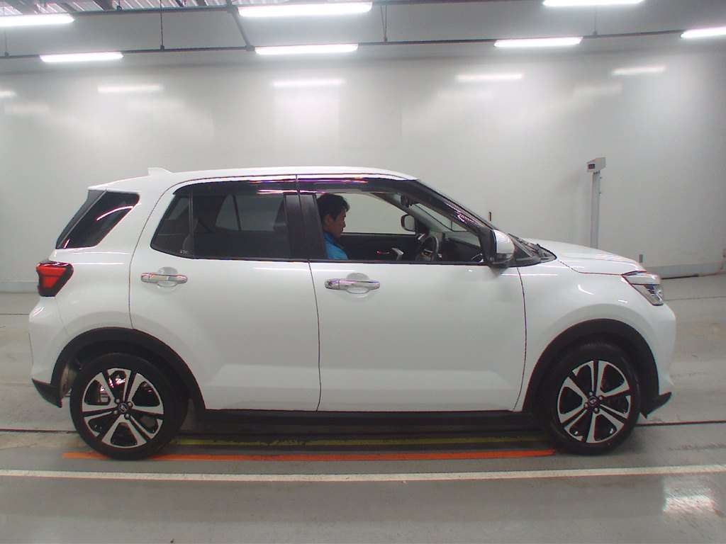 DAIHATSU ROCKY