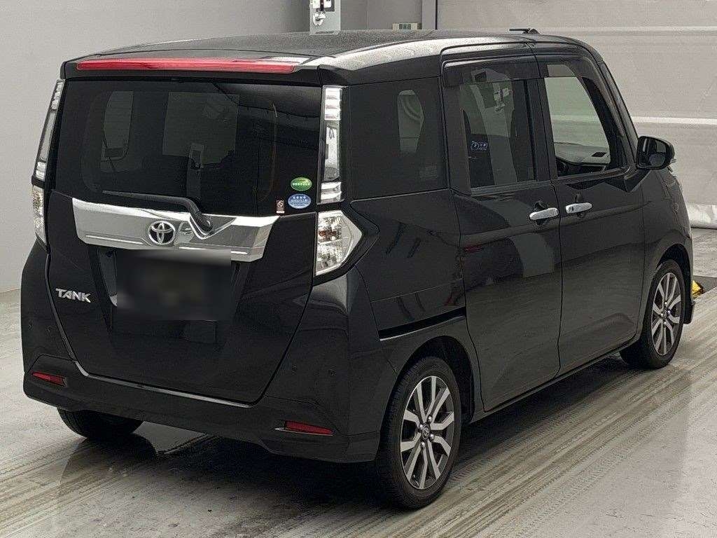 TOYOTA TANK
