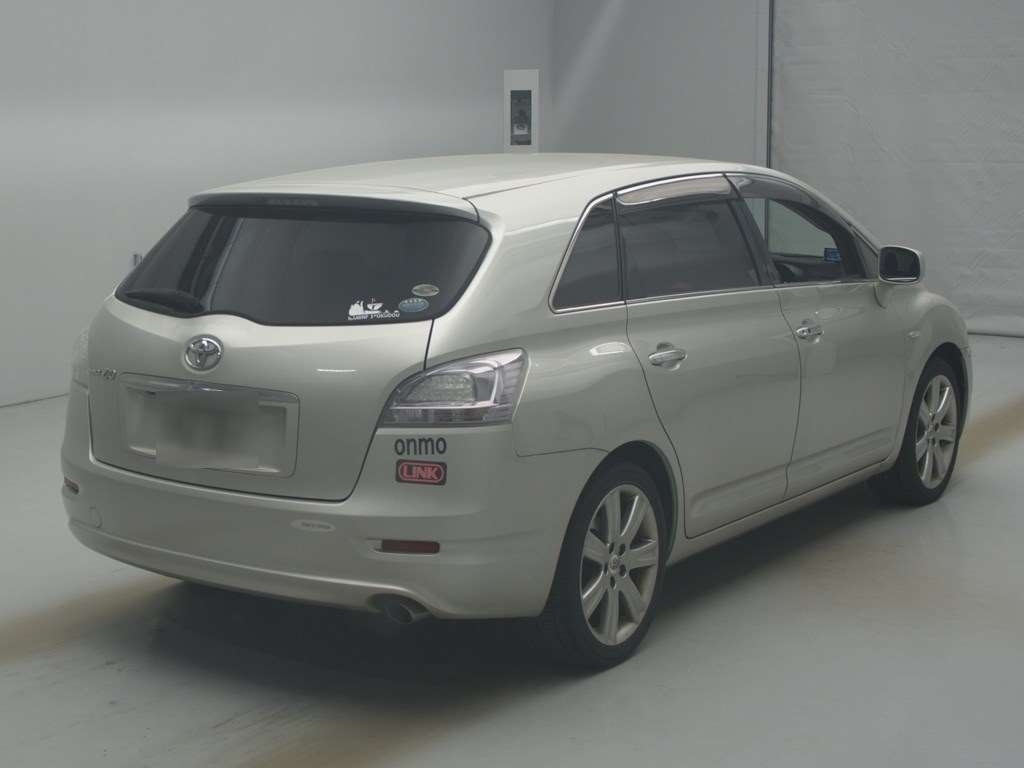 TOYOTA MARK X ZIO