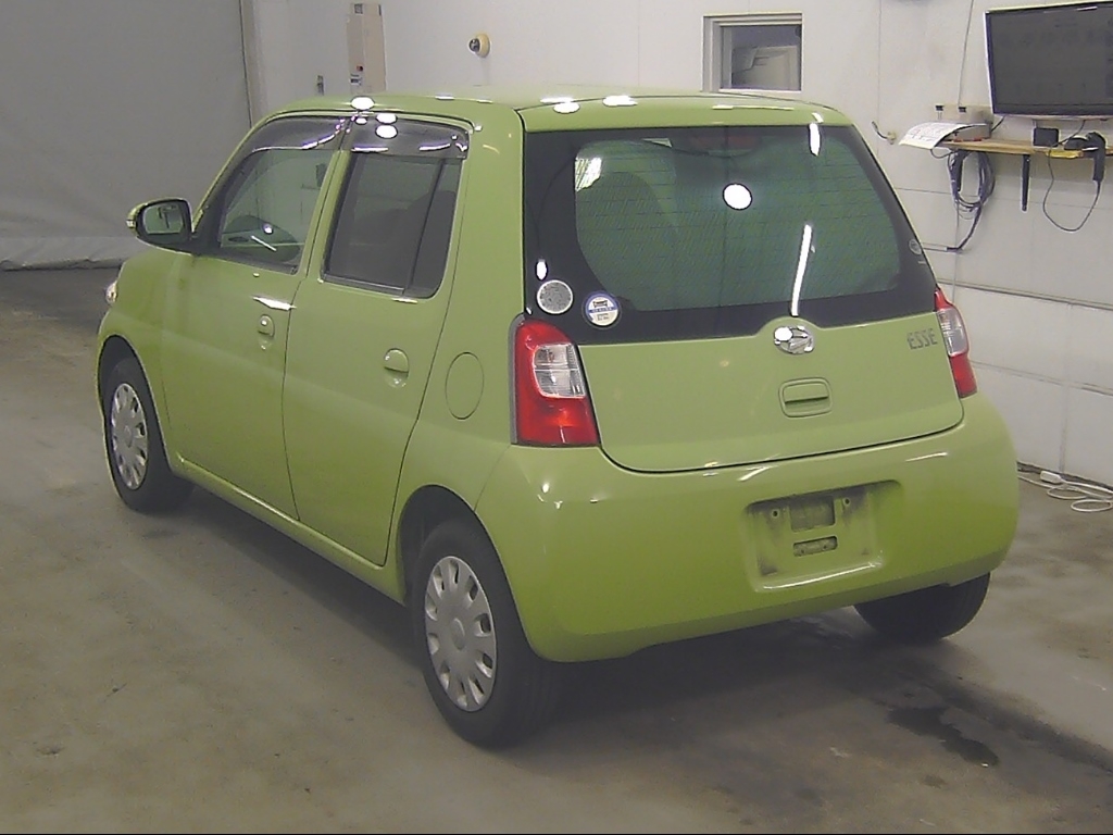 DAIHATSU ESSE