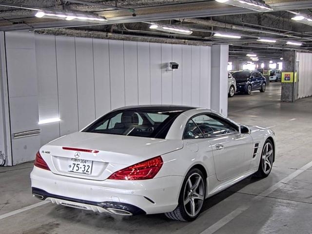 MERCEDES-BENZ SL-CLASS