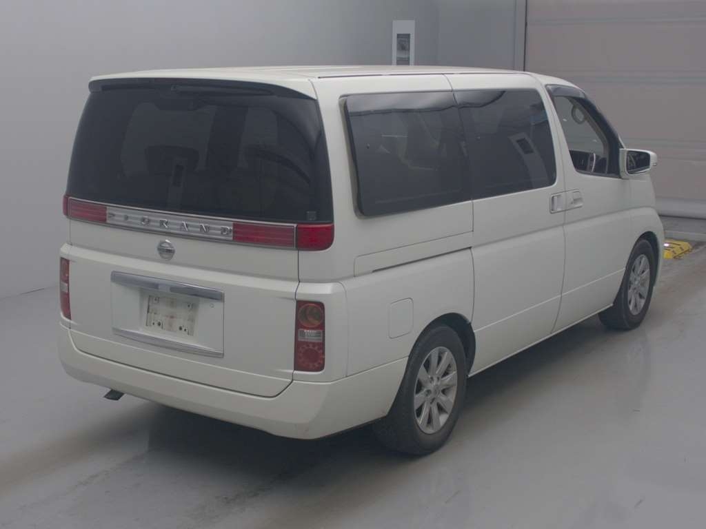 NISSAN ELGRAND
