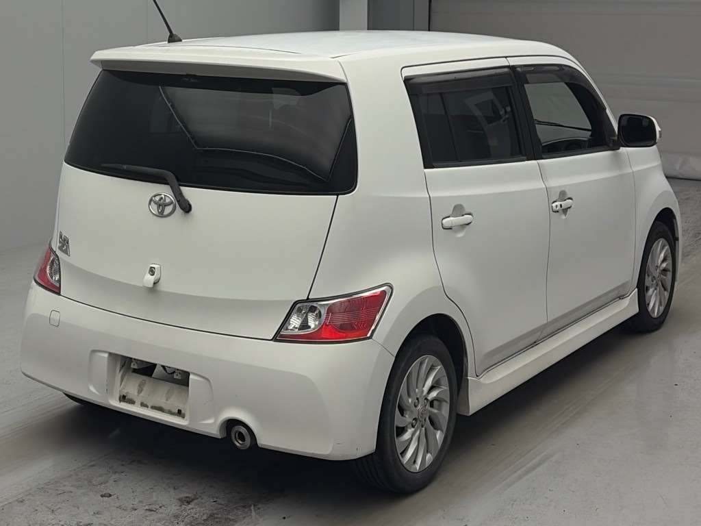 TOYOTA BB