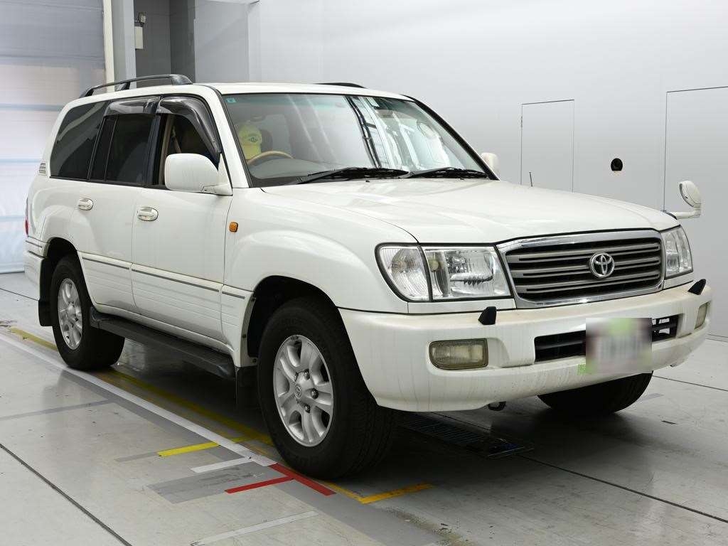 TOYOTA LAND CRUISER
