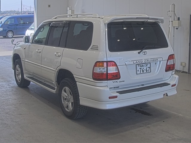 TOYOTA LAND CRUISER