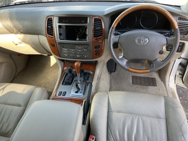 TOYOTA LAND CRUISER