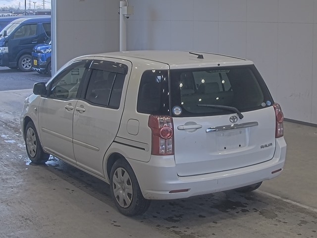 TOYOTA RAUM