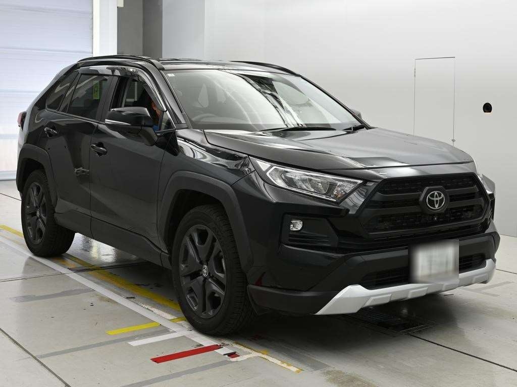 TOYOTA RAV4