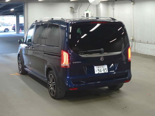 MERCEDES-BENZ V-CLASS
