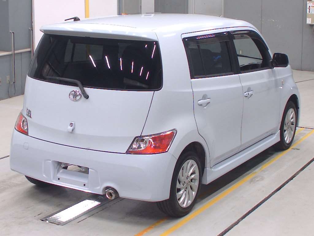 TOYOTA BB