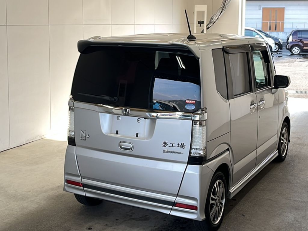 HONDA N-BOX+