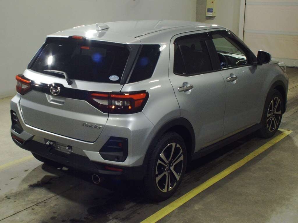 DAIHATSU ROCKY