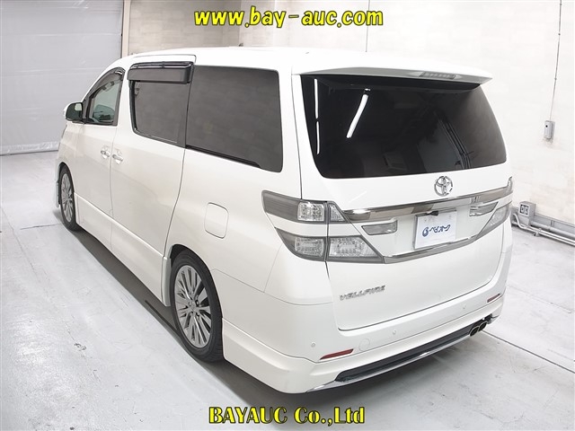 TOYOTA VELLFIRE