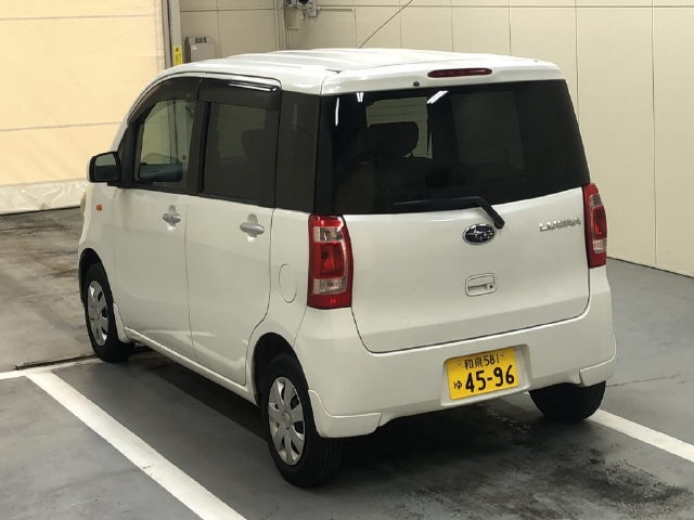 SUBARU LUCRA