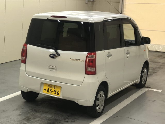 SUBARU LUCRA