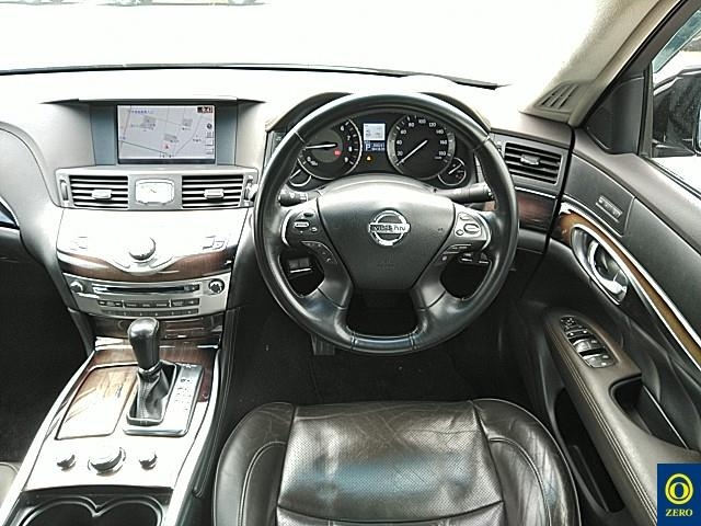 NISSAN FUGA