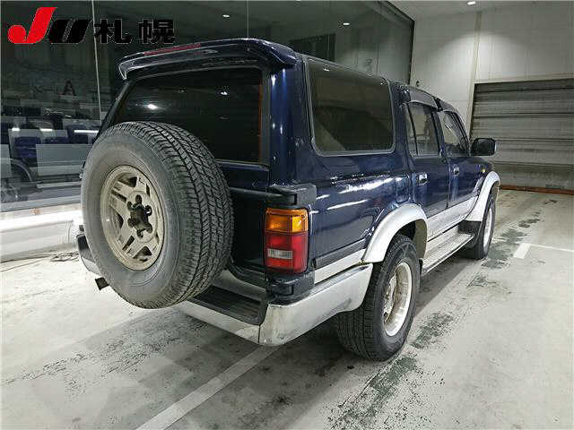 TOYOTA HILUX SURF
