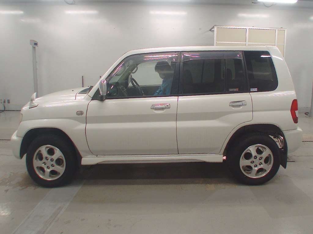 MITSUBISHI PAJERO IO