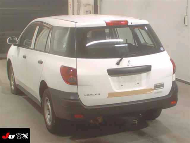 MITSUBISHI LANCER