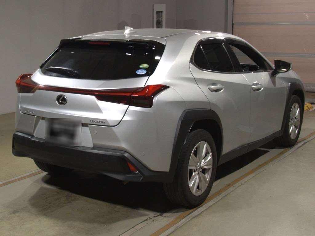 LEXUS UX200