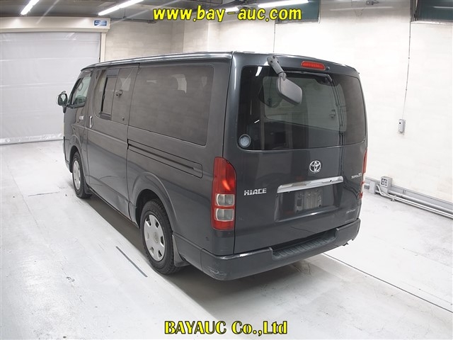 TOYOTA REGIUS ACE