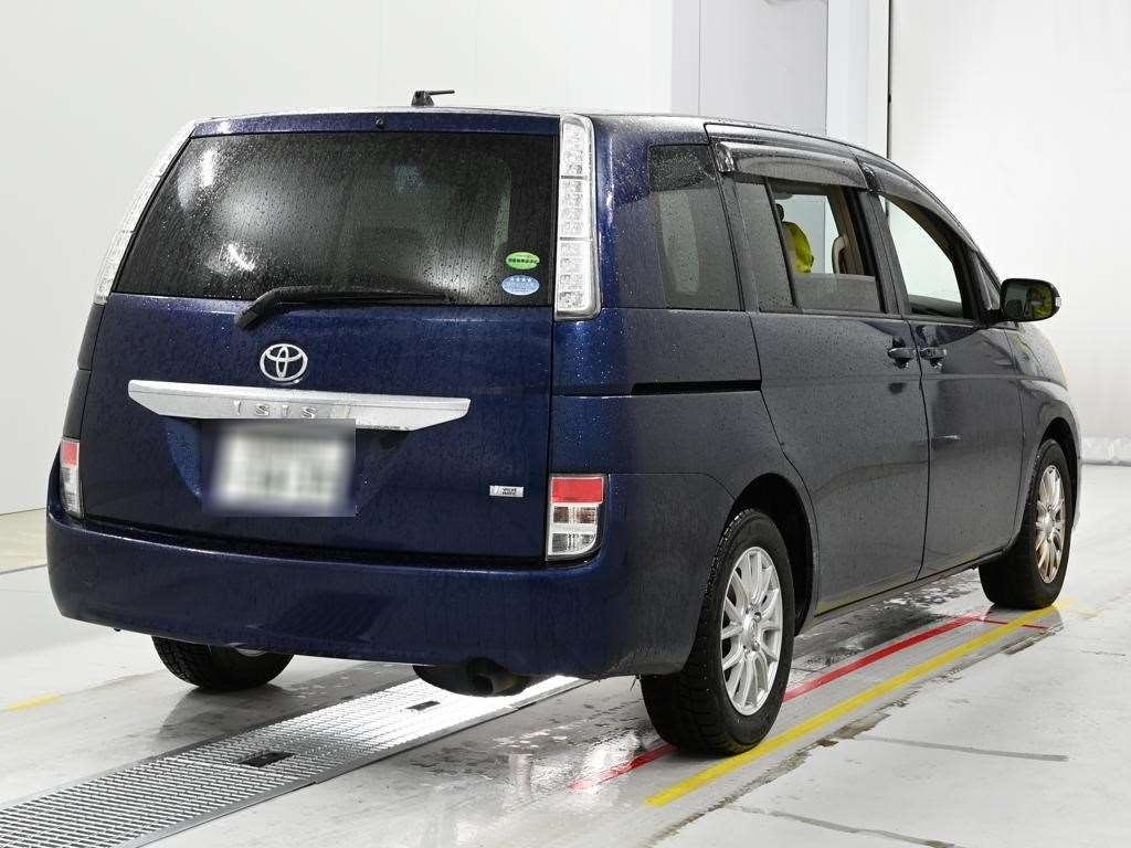 TOYOTA ISIS