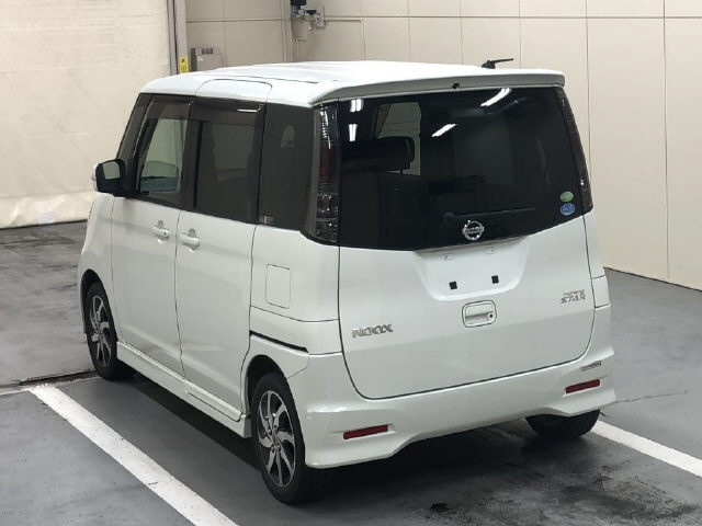 NISSAN ROOX