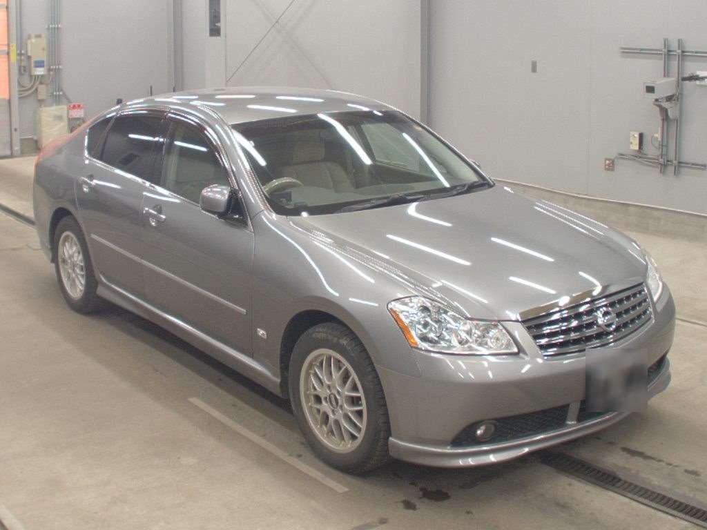 NISSAN FUGA
