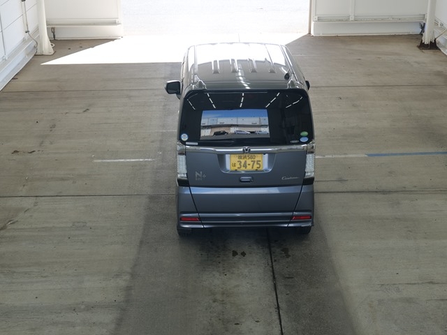 HONDA N-BOX+