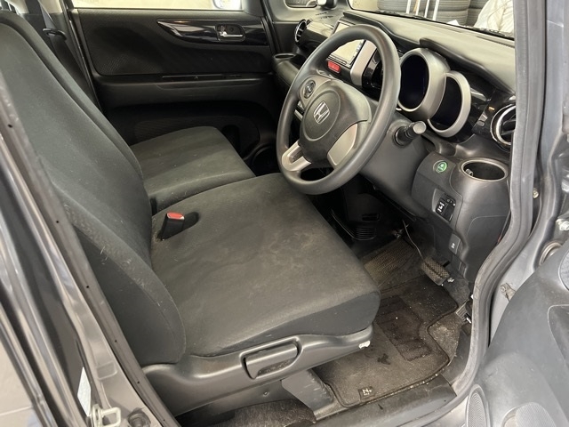 HONDA N-BOX+