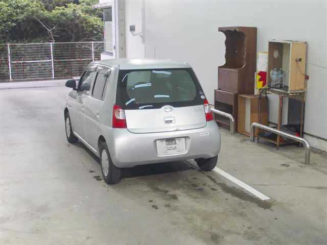 DAIHATSU ESSE