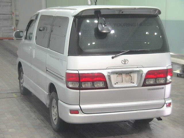 TOYOTA TOURING HIACE