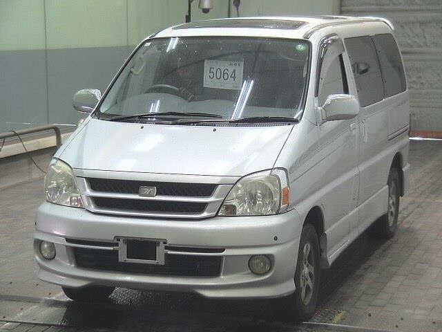 TOYOTA TOURING HIACE