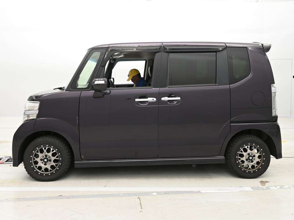 HONDA N-BOX+