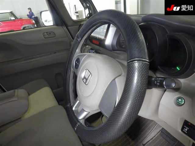 HONDA N-BOX+