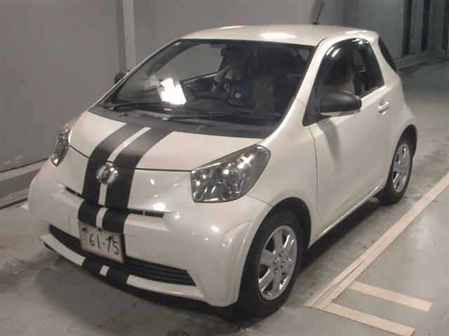 TOYOTA IQ