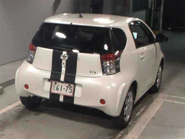 TOYOTA IQ