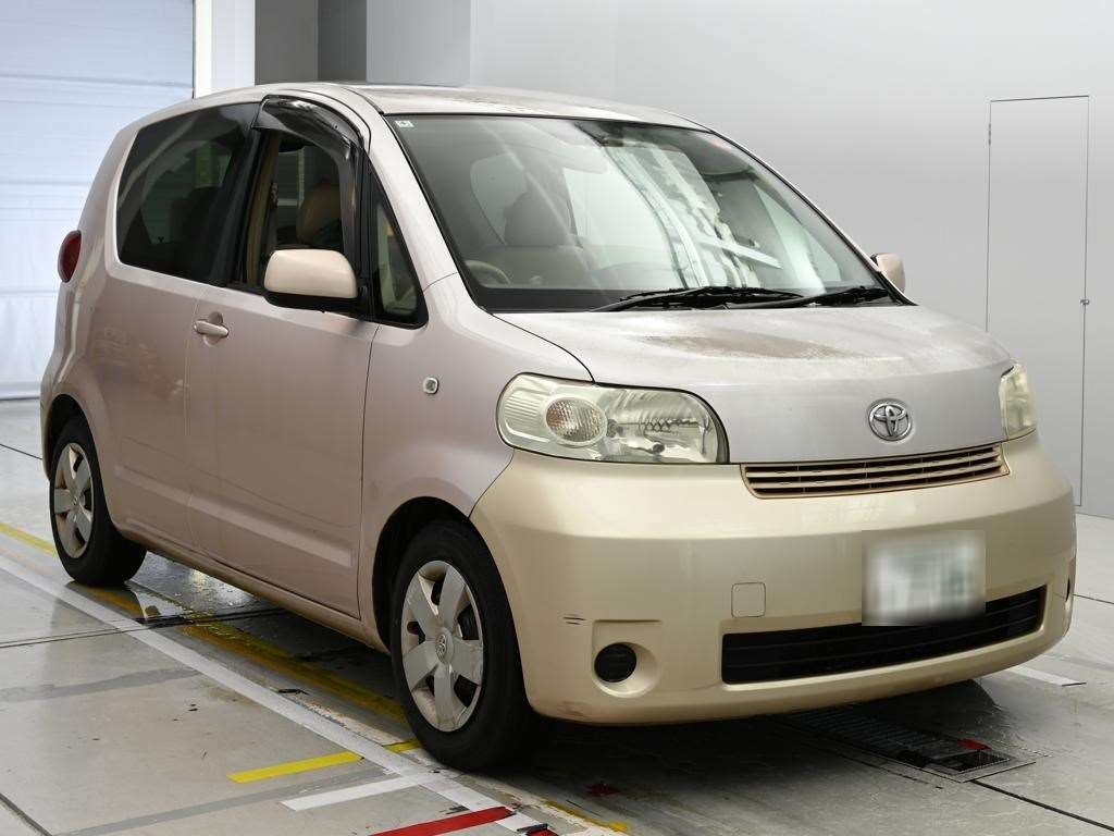 TOYOTA PORTE
