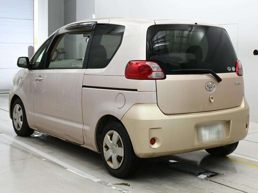 TOYOTA PORTE