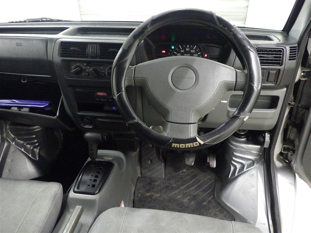 NISSAN CLIPPER