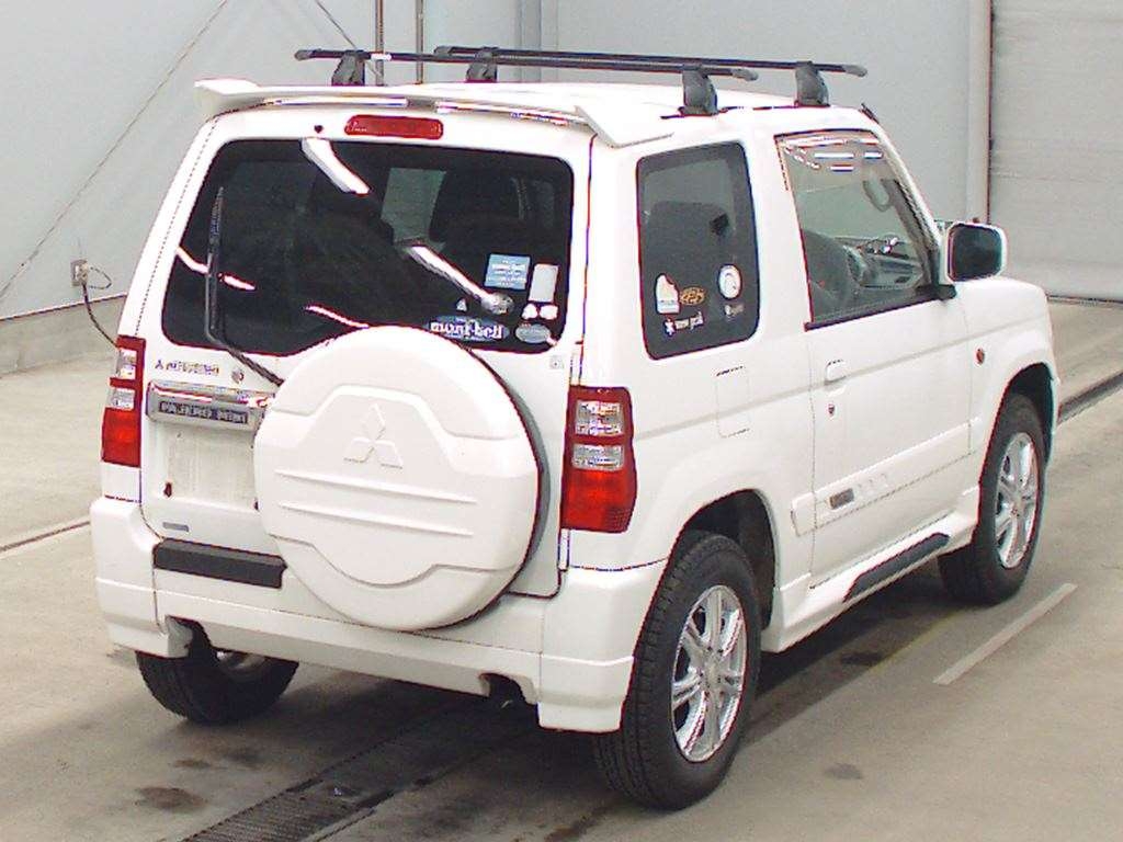 MITSUBISHI PAJERO MINI