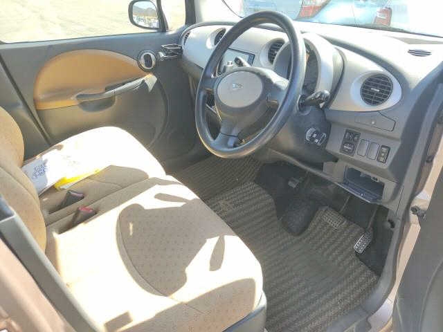 DAIHATSU MOVE LATTE