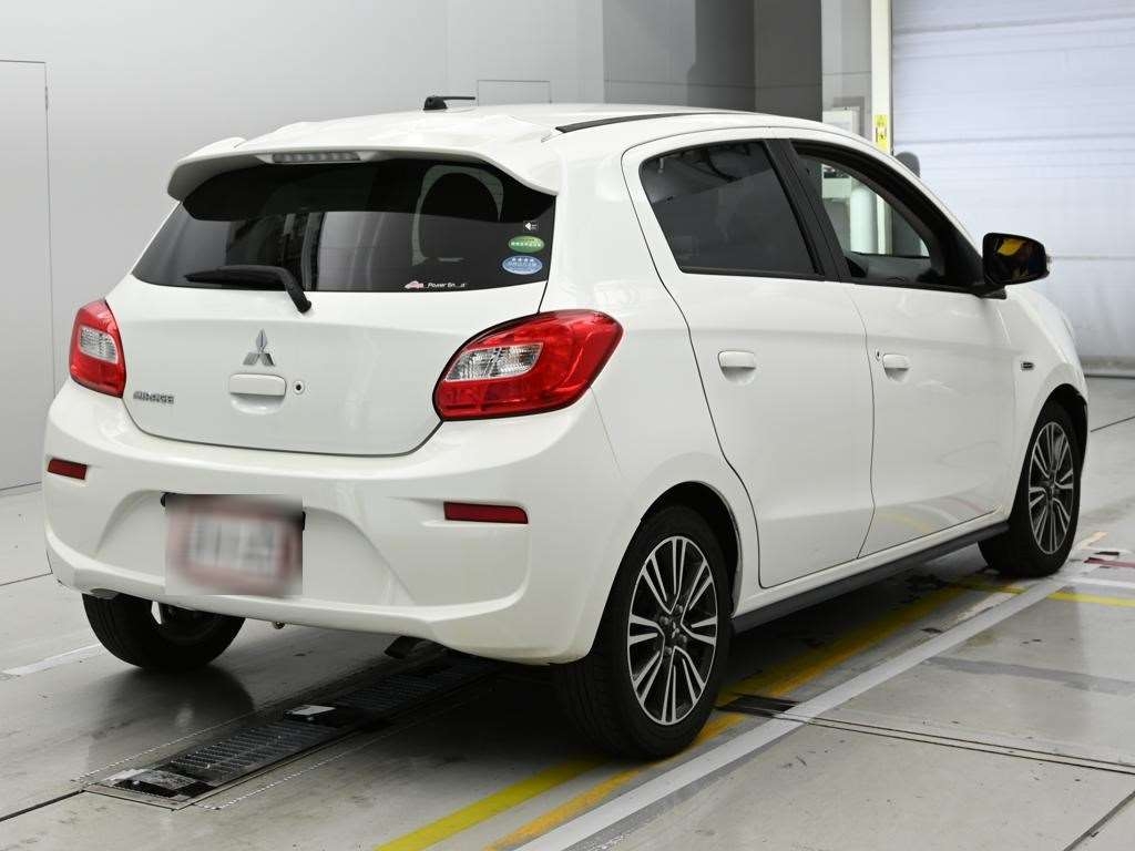 MITSUBISHI MIRAGE
