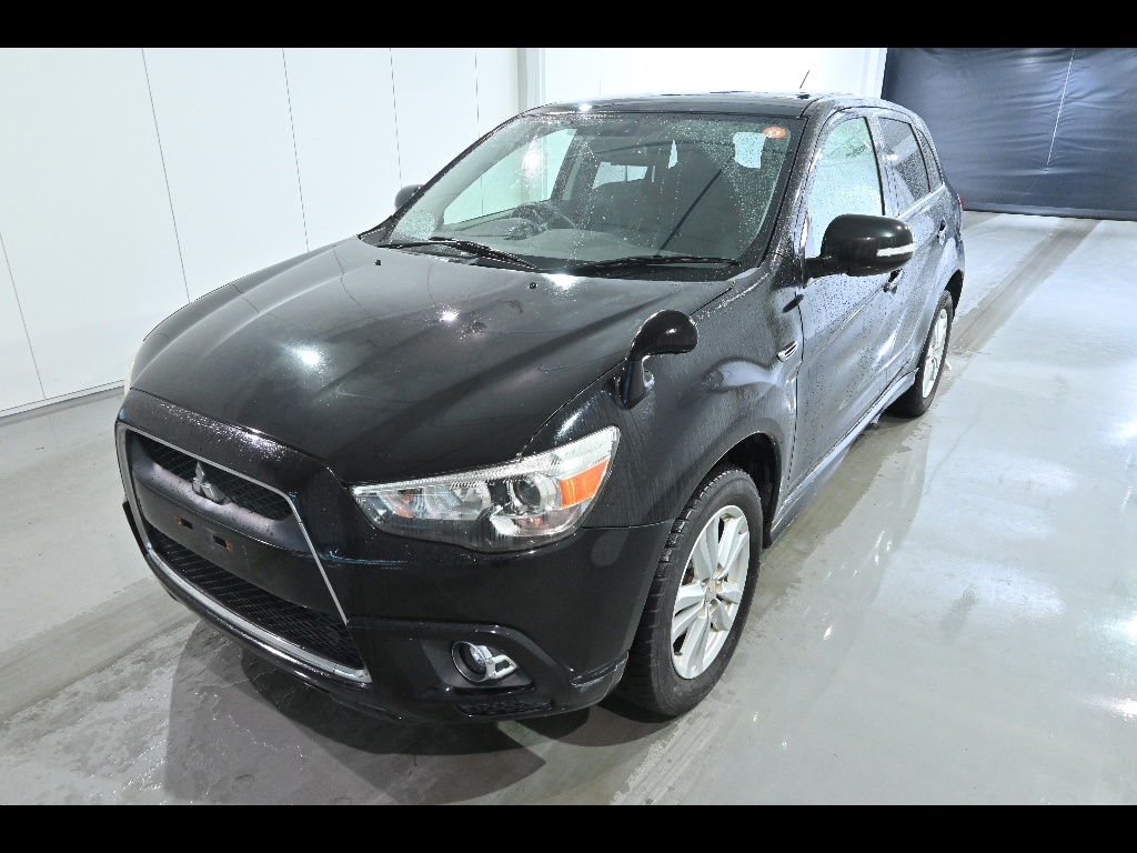 MITSUBISHI RVR