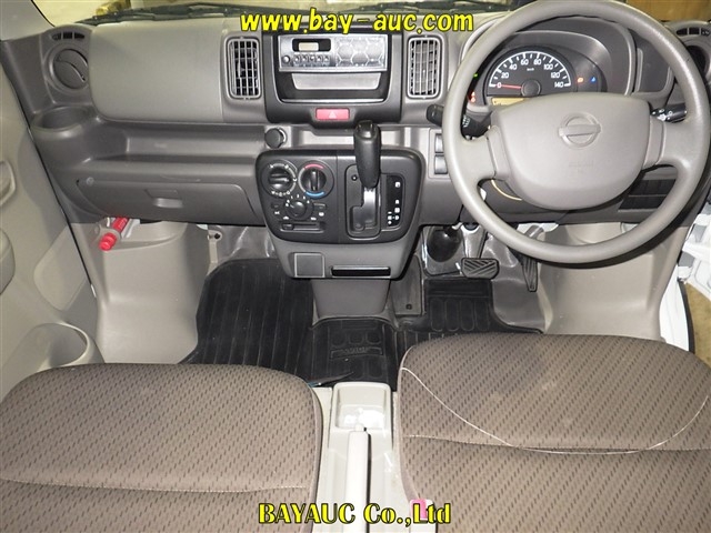 NISSAN NV100 CLIPPER