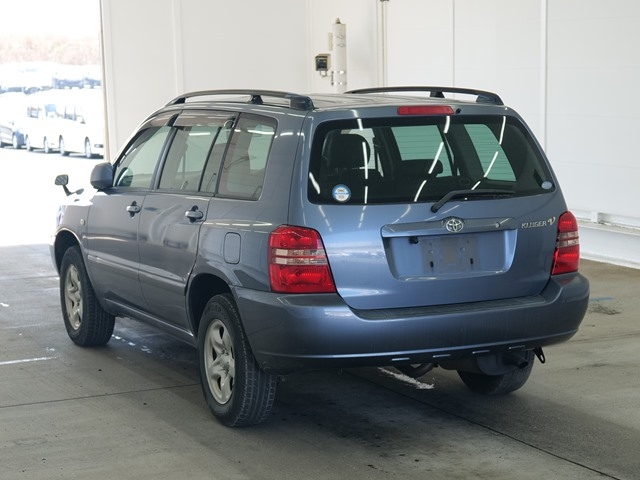 TOYOTA KLUGER V